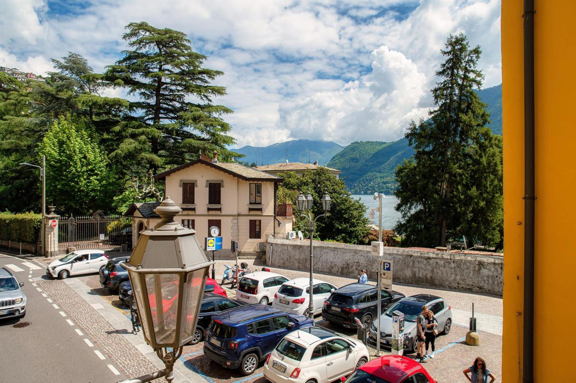 Sandy - By Myhomeincomo * Cernobbio